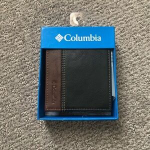 Men’s Bifold Columbia Wallet